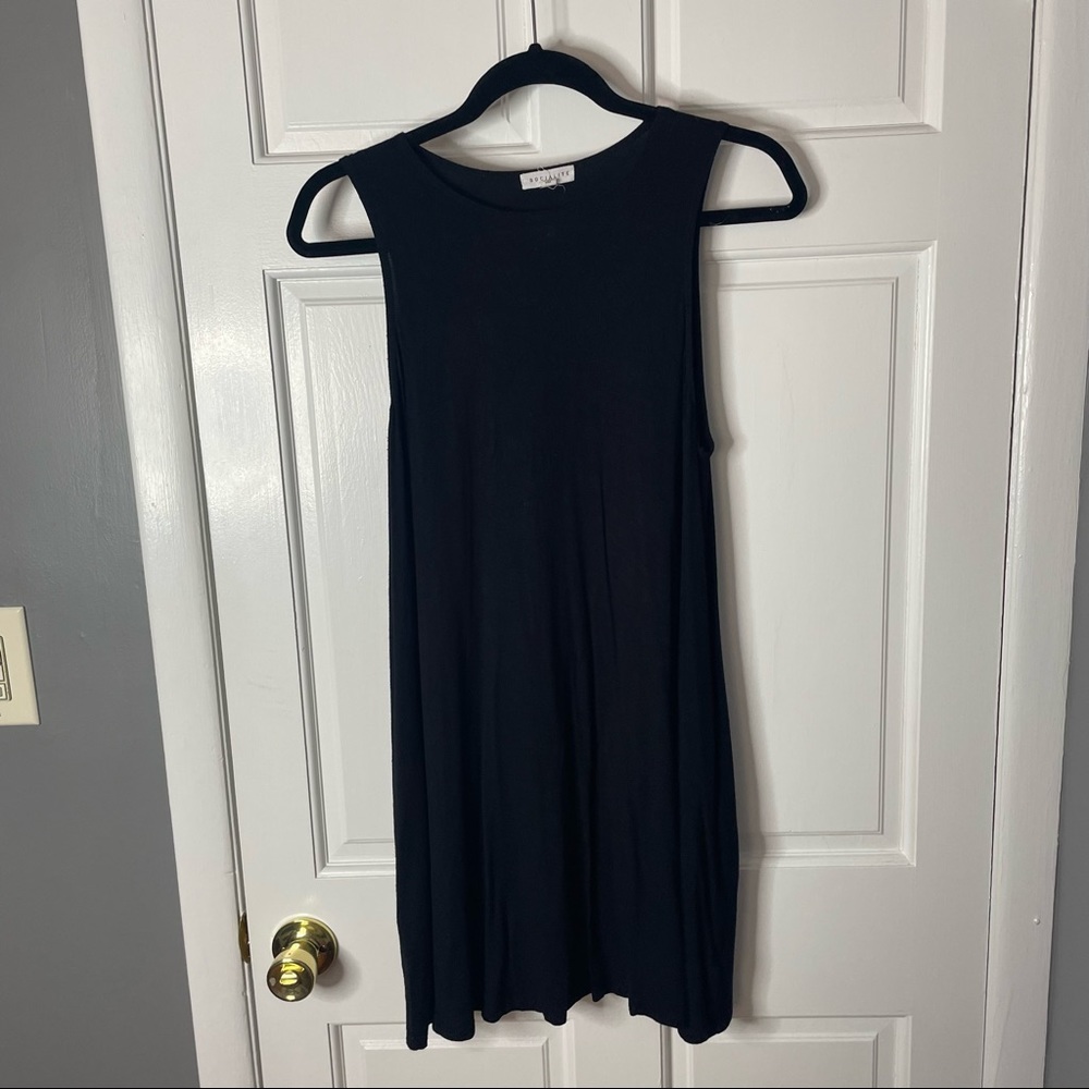 Socialite Dress- M